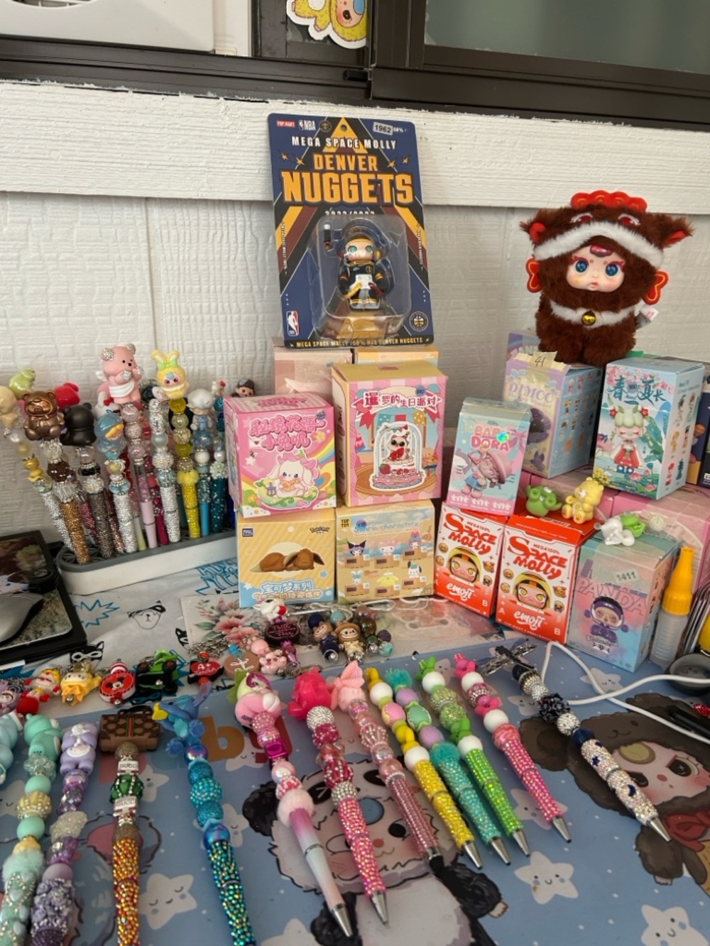 Beaded Rhinestone Pens & Luxury Toys - Picture 11 of 16